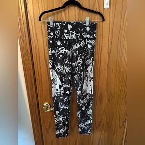 Demi lovato x fabletics leggings